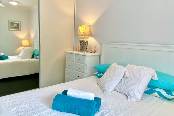 Rooms Room 1